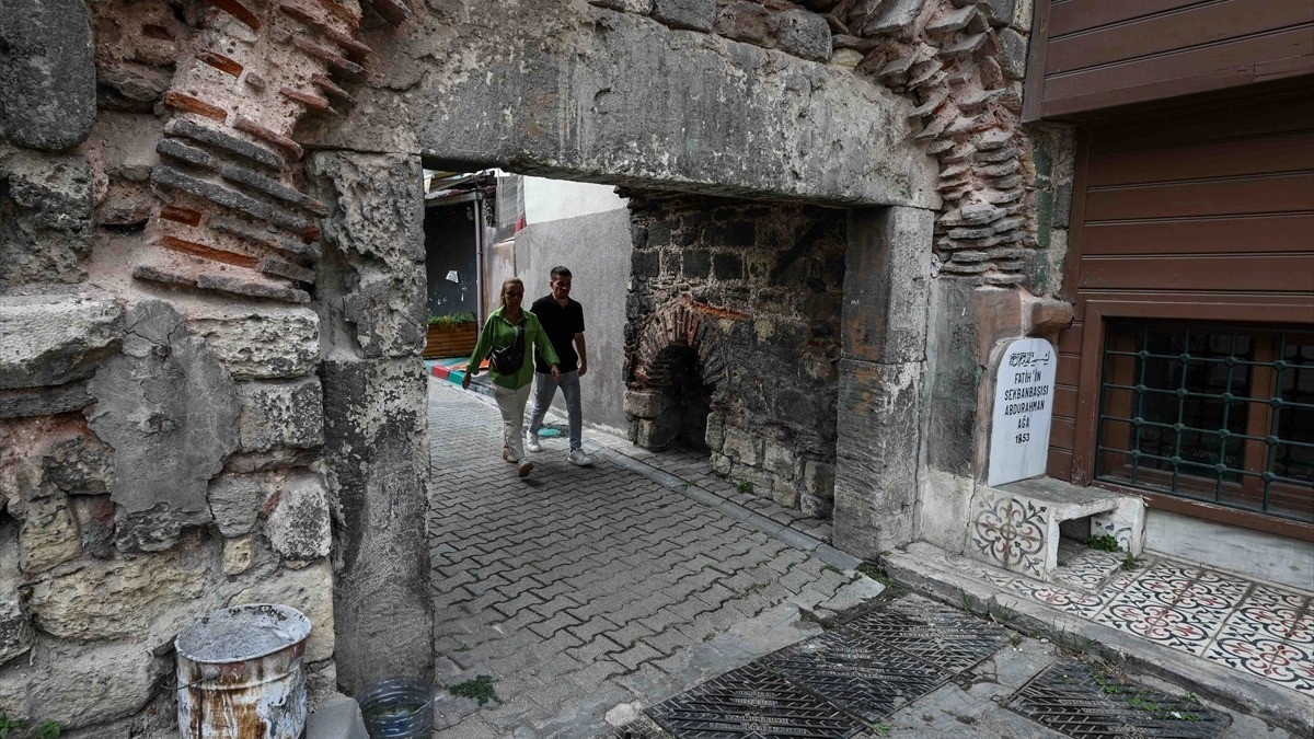 Ayakapı, İstanbul’un Bizans’tan Cumhuriyet’e uzanan izlerini taşıyor Ayakapı, İstanbul’un Bizans’tan Cumhuriyet’e uzanan izlerini taşıyor