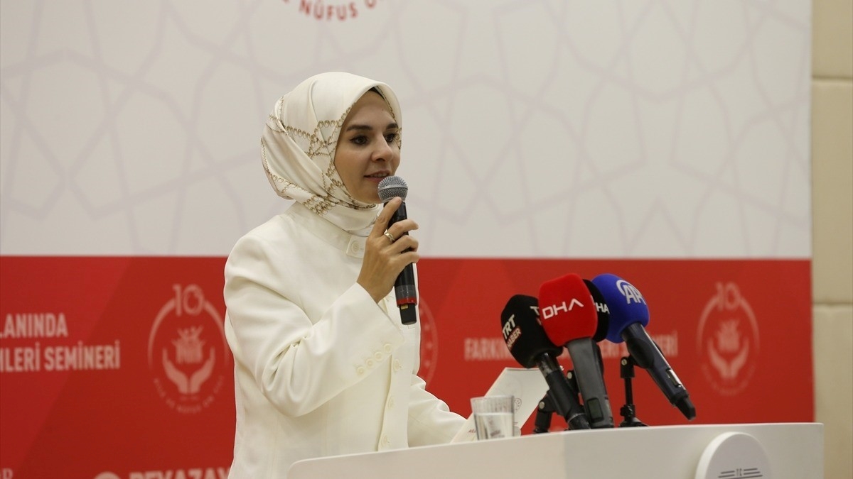 Bakan Göktaş: Bugün 83 bini aşkın engelli kardeşimiz kamuda görev yapıyor Bakan Göktaş: Bugün 83 bini aşkın engelli kardeşimiz kamuda görev yapıyor