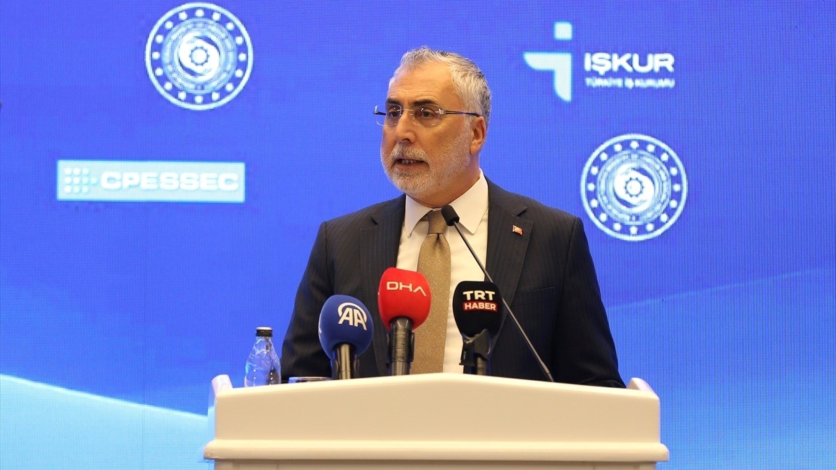 Bakan Işıkhan: İŞKUR’un hizmetlerini dijital dönüşüm, beceri geliştirme ve kapsayıcı istihdam ekseninde güçlendiriyoruz Bakan Işıkhan: İŞKUR’un hizmetlerini dijital dönüşüm, beceri geliştirme ve kapsayıcı istihdam ekseninde güçlendiriyoruz