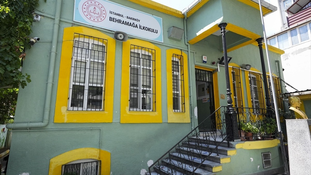 “Bakırköy’ün ilk Türk okulu” Behramağa İlkokulu 141 yıldır eğitime hizmet veriyor “Bakırköy’ün ilk Türk okulu” Behramağa İlkokulu 141 yıldır eğitime hizmet veriyor