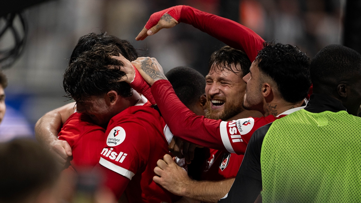 Beşiktaş, ligde yoluna galibiyetle devam ediyor