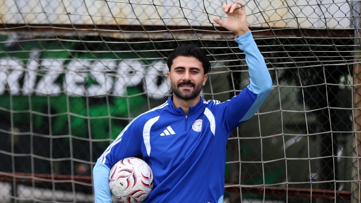 Çaykur Rizesporlu oyuncu Emrecan, Fenerbahçe ile yapacakları maçı degerlendirdi Çaykur Rizesporlu oyuncu Emrecan, Fenerbahçe ile yapacakları maçı degerlendirdi
