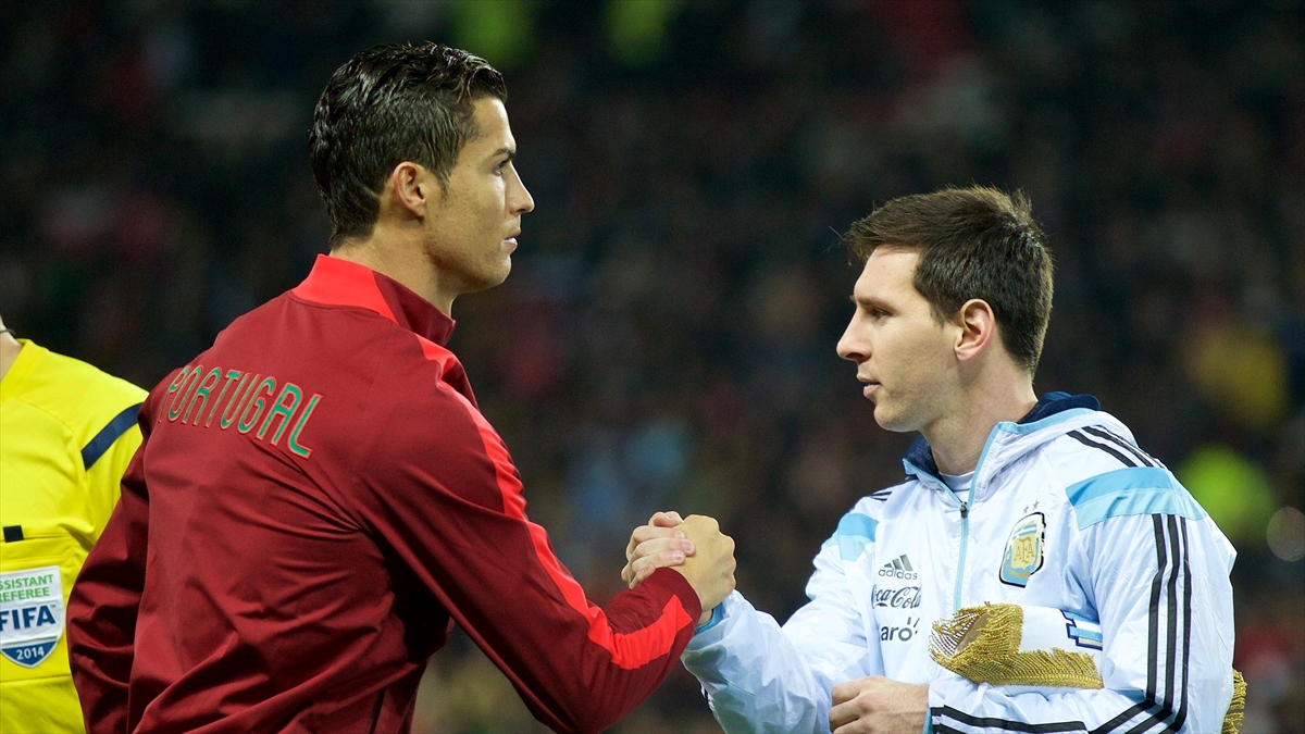 Cristiano Ronaldo’dan milli takım kariyerini noktalayan Messi’ye mesaj Cristiano Ronaldo’dan milli takım kariyerini noktalayan Messi’ye mesaj