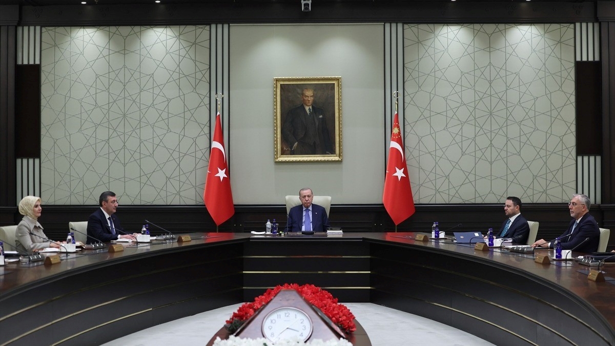 Cumhurbaşkanlığı Kabinesi toplandı Cumhurbaşkanlığı Kabinesi toplandı