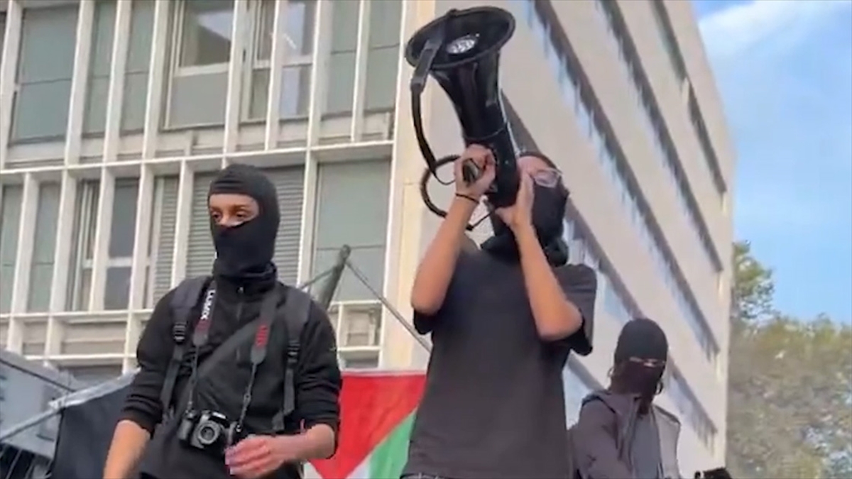 Fransa’daki lise öğrencilerinin eylemleri Belçika’ya sıçradı