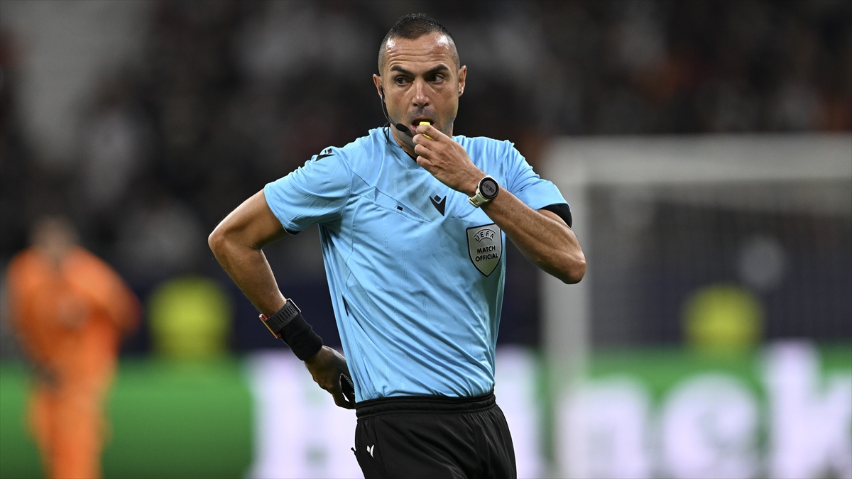 Galatasaray-Barcelona maçını İtalyan hakem Guida yönetecek Galatasaray-Barcelona maçını İtalyan hakem Guida yönetecek