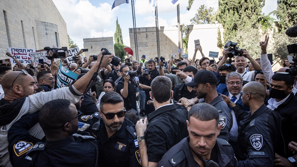 İsrail Yüksek Mahkemesi, Filistin asıllı vatandaşları temsil eden partiler hakkındaki seçim yasağını iptal etti