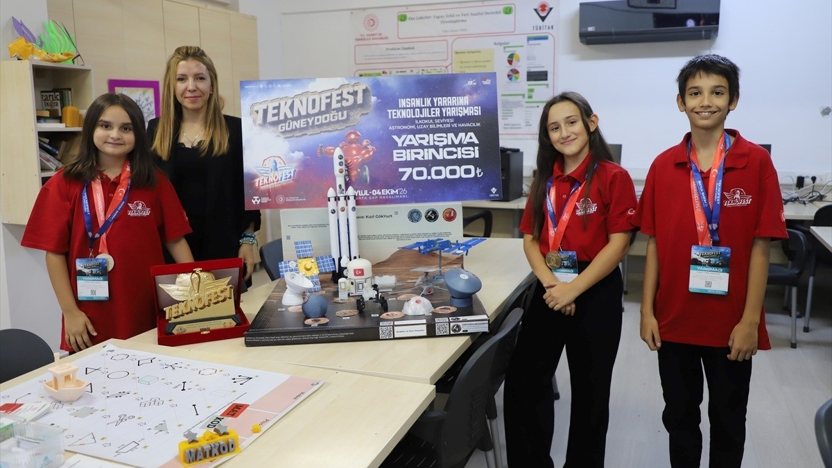 Mars yolculuğunu sınıflara taşıyarak TEKNOFEST’te birinci olan “Gökyurt”, yeni projelere odaklandı