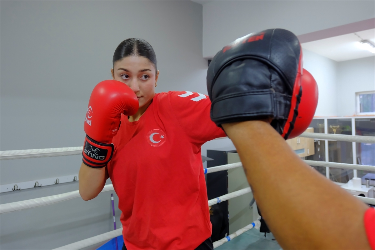 Milli boksör Buse Nur dünya şampiyonluğu için Karadağ’da ringe çıkacak