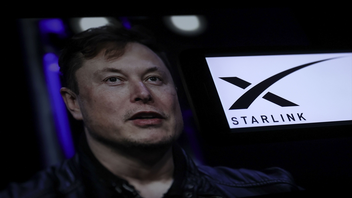 Musk, Ukrayna’nın kullandığı Starlink askeri uydu sistemini, ABD yönetiminin kontrol ettiğini belirtti