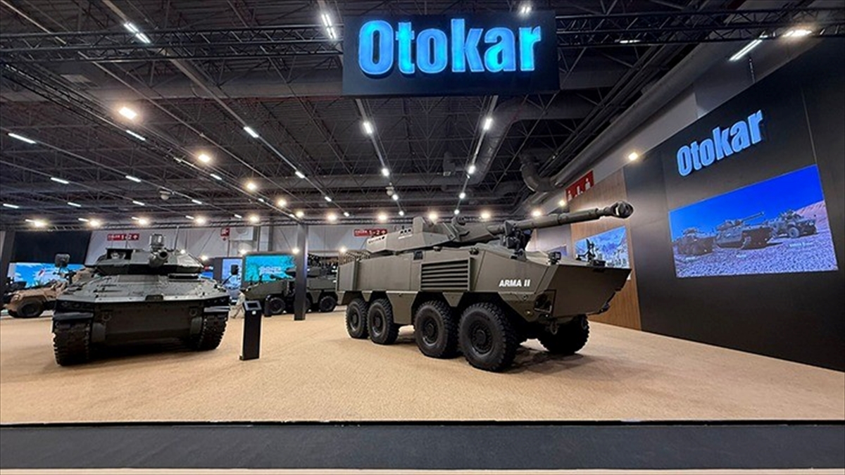 Otokar’dan yaklaşık 1,5 milyar dolarlık ihracat sözleşmesi Otokar’dan yaklaşık 1,5 milyar dolarlık ihracat sözleşmesi
