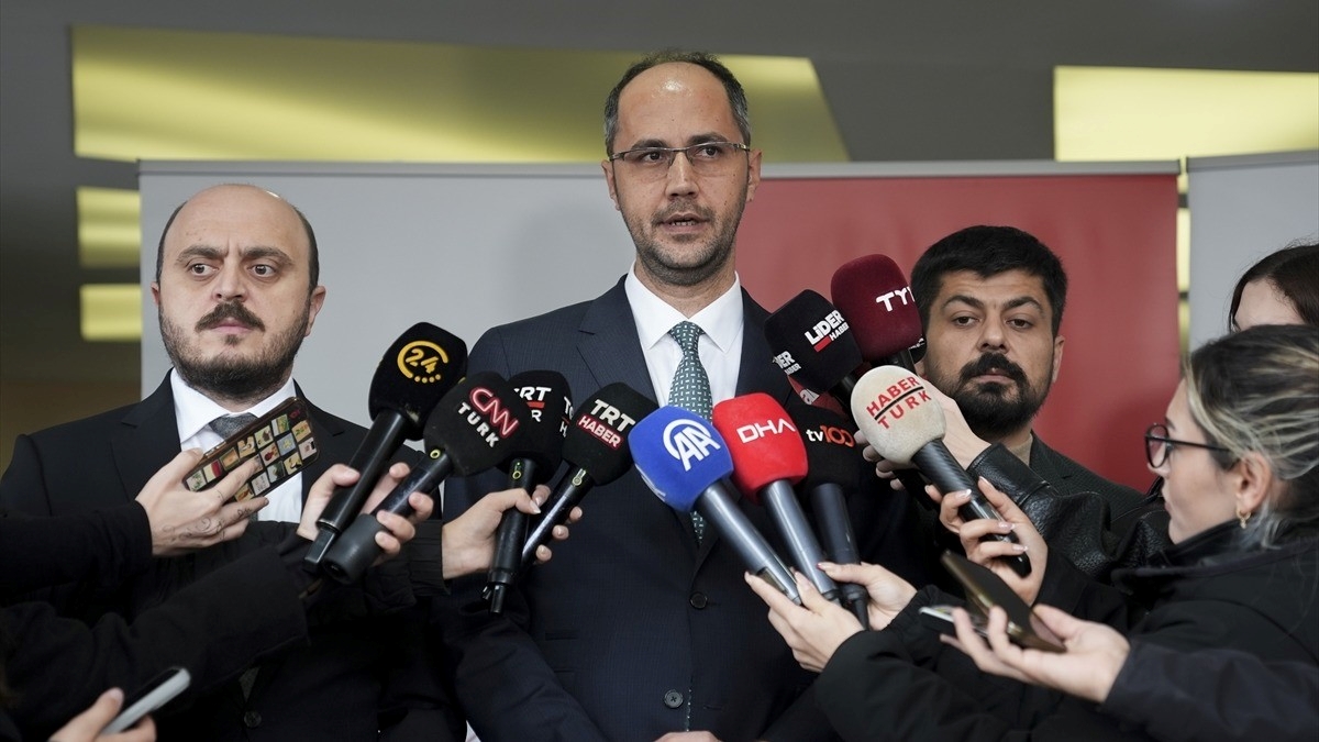 Selden etkilenen Ayazağa’da kentsel dönüşüm ofisi hizmete açıldı