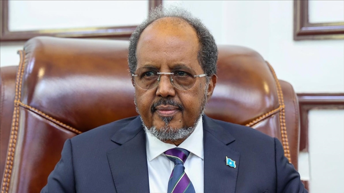 Somali Cumhurbaşkanı Mahmud: Ülkemizde, İsrail varlığını hiçbir koşulda kabul etmeyeceğiz Somali Cumhurbaşkanı Mahmud: Ülkemizde, İsrail varlığını hiçbir koşulda kabul etmeyeceğiz