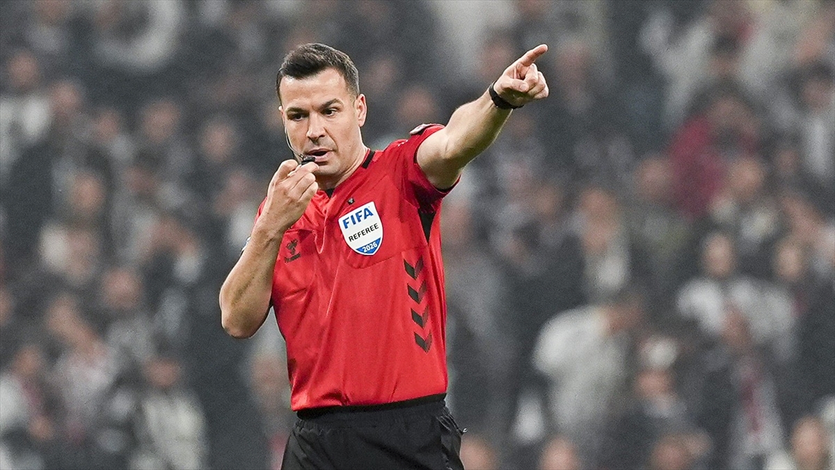 Süper Lig’de 8. hafta maçlarını yönetecek hakemler açıklandı