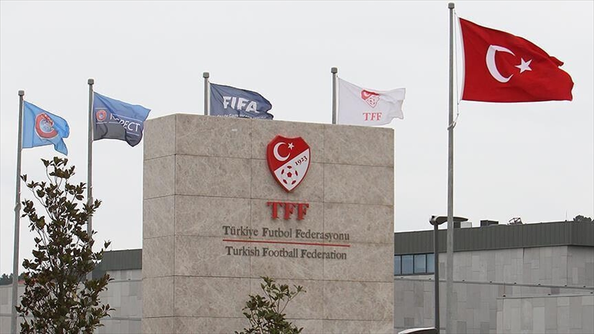 Süper Lig’den 10 kulüp PFDK’ye sevk edildi Süper Lig’den 10 kulüp PFDK’ye sevk edildi
