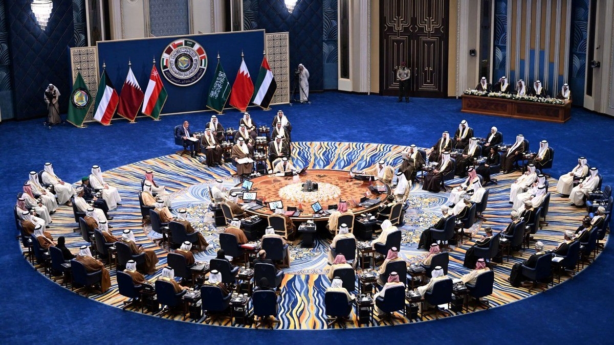 Suudi Arabistan’ın başkenti Riyad’da yapılması planlanan AB-Körfez İşbirliği Konseyi Zirvesi ertelendi Suudi Arabistan’ın başkenti Riyad’da yapılması planlanan AB-Körfez İşbirliği Konseyi Zirvesi ertelendi