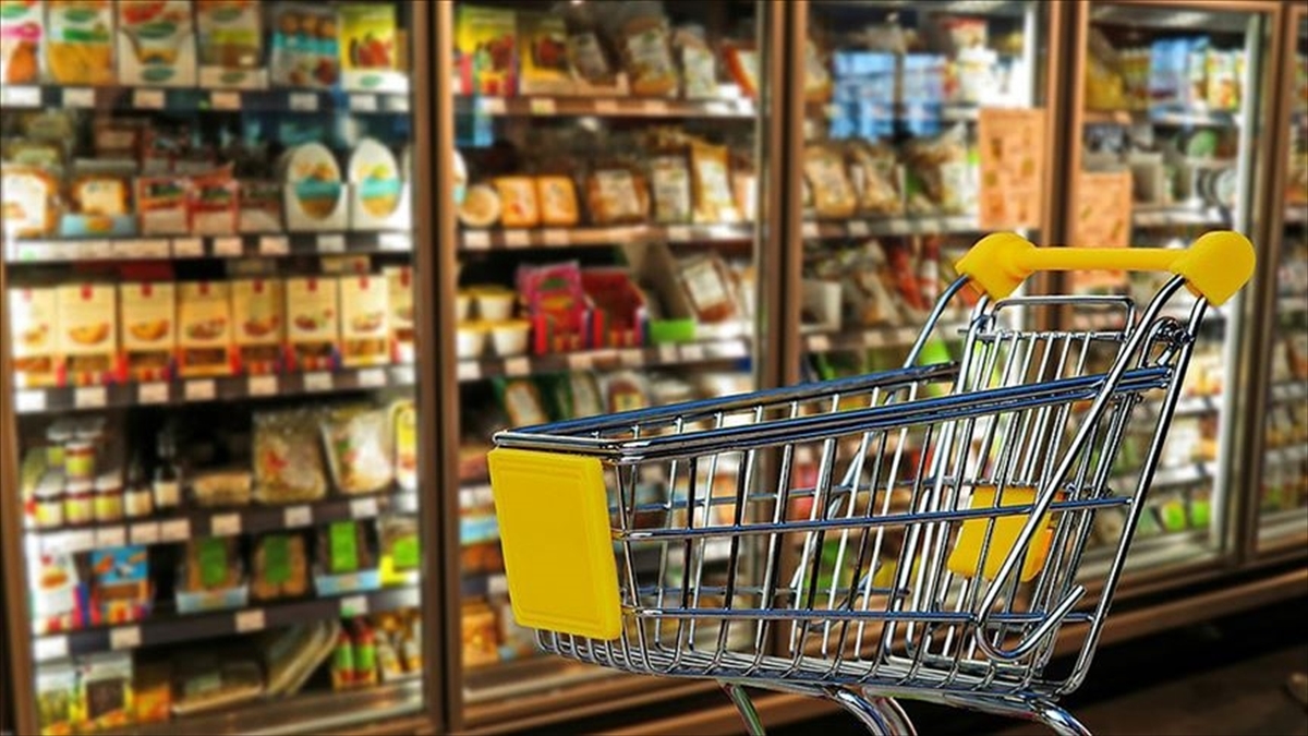 Ticaret ve perakende satış hacmi ağustosta yıllık bazda arttı Ticaret ve perakende satış hacmi ağustosta yıllık bazda arttı