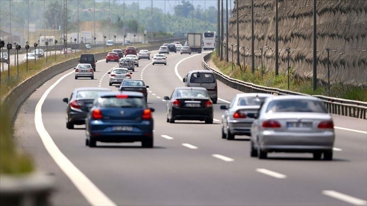 Trafik ve kaskoda “akıllı sistem” ile ağustostan bu yana 195 bini aşkın eksper ataması yapıldı Trafik ve kaskoda “akıllı sistem” ile ağustostan bu yana 195 bini aşkın eksper ataması yapıldı