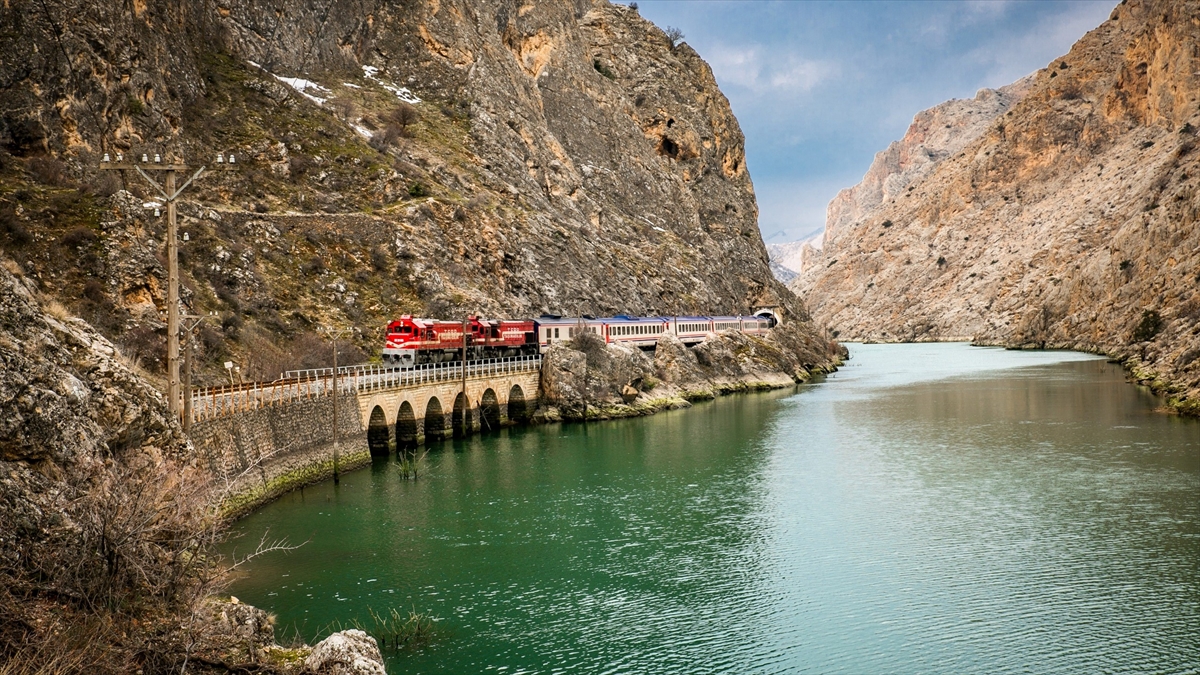 Turistik Doğu Ekspresi’nin yeni sezon biletleri yarın satışa çıkacak