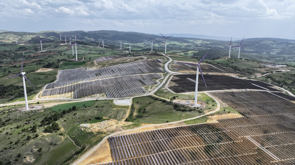 Türkiye’de nihai enerji tüketiminin yüzde 85’inin elektrikle karşılanabileceği değerlendirildi