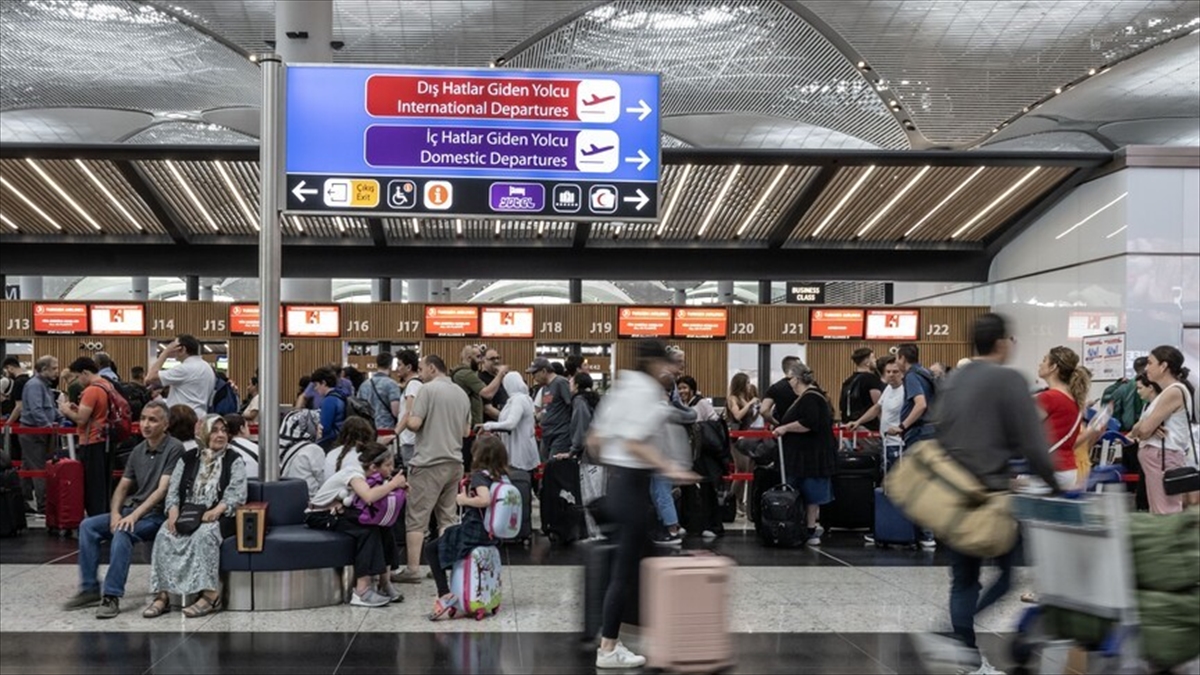 Türkiye’deki havalimanlarında 9 ayda 193 milyondan fazla yolcu taşındı Türkiye’deki havalimanlarında 9 ayda 193 milyondan fazla yolcu taşındı