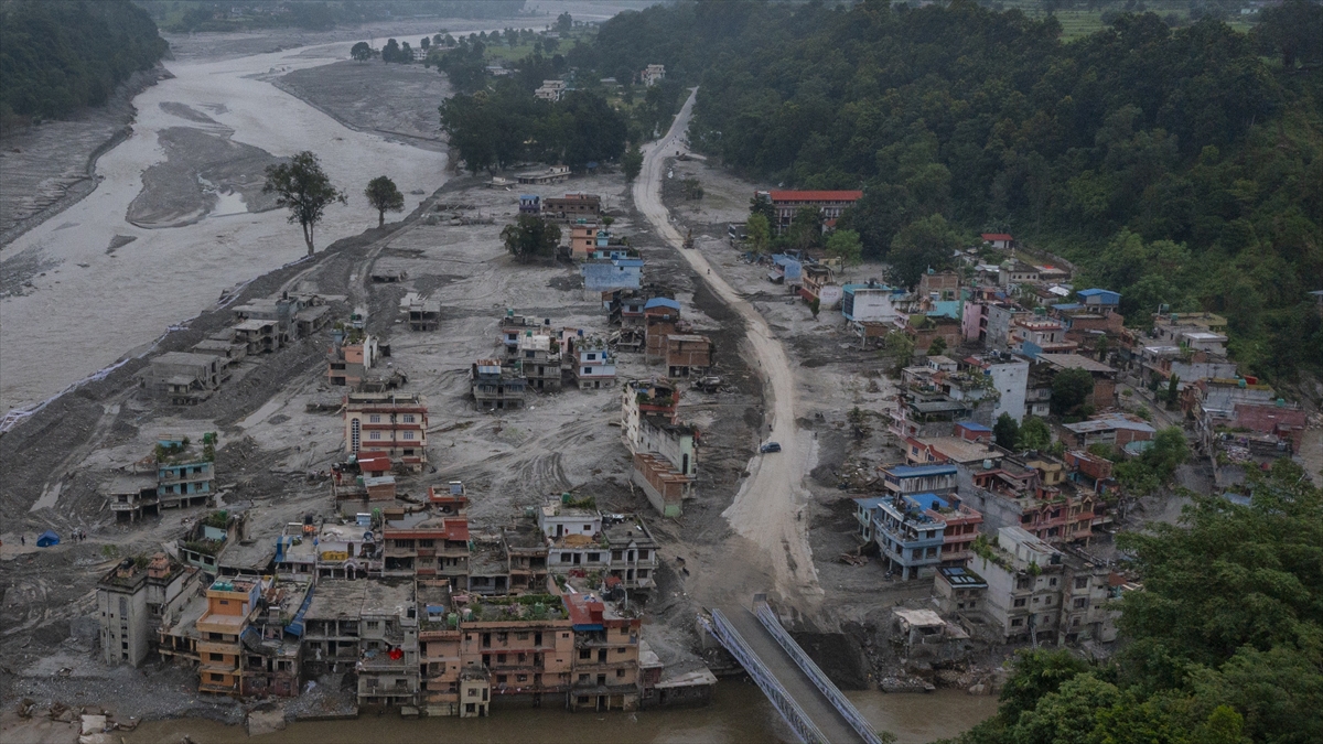UNICEF, Nepal’deki sellerden 32 binden fazla çocuğun etkilendiğini bildirdi