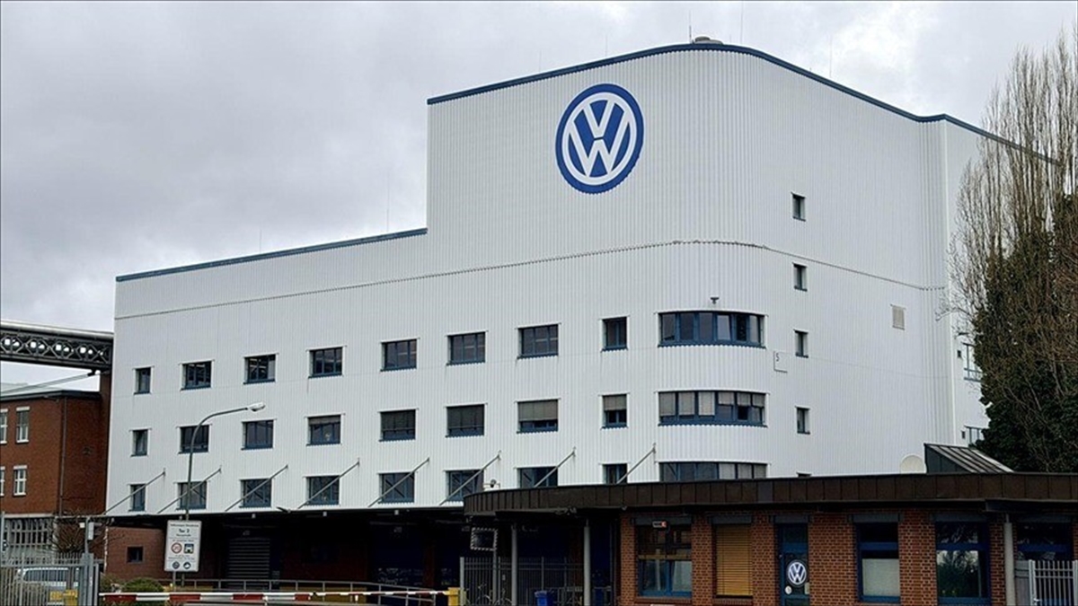 Volkswagen Grubunun küresel satışları üçüncü çeyrekte yüzde 14,3 düştü Volkswagen Grubunun küresel satışları üçüncü çeyrekte yüzde 14,3 düştü